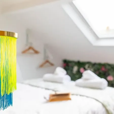 The Little Blue Seaside House 펜션 스카버러