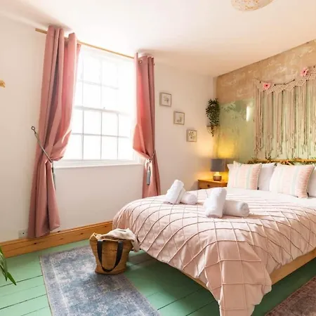 펜션 The Little Blue Seaside House 스카버러